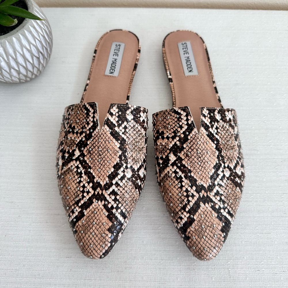 New Steve Madden Ally Tan Snake Vegan Leather Studded Pointed Mules Women’s 11M